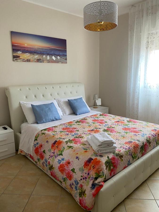 Come a Casa B&B Citta Sant'Angelo Exterior foto